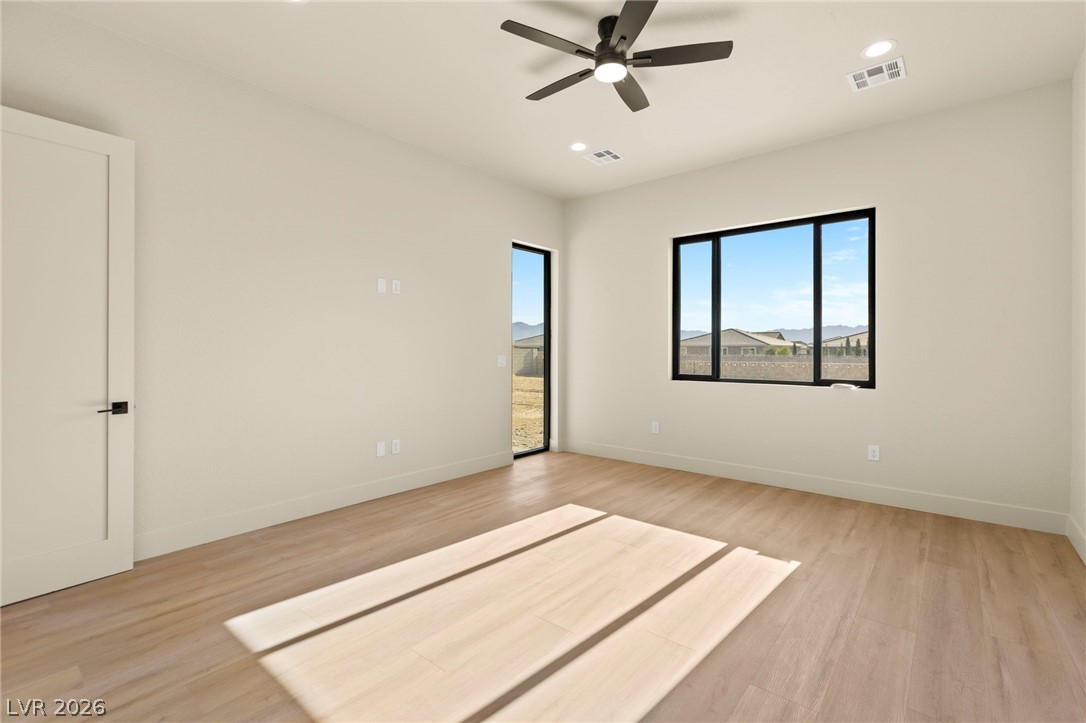 6340 Montclair Street Property Photo 23