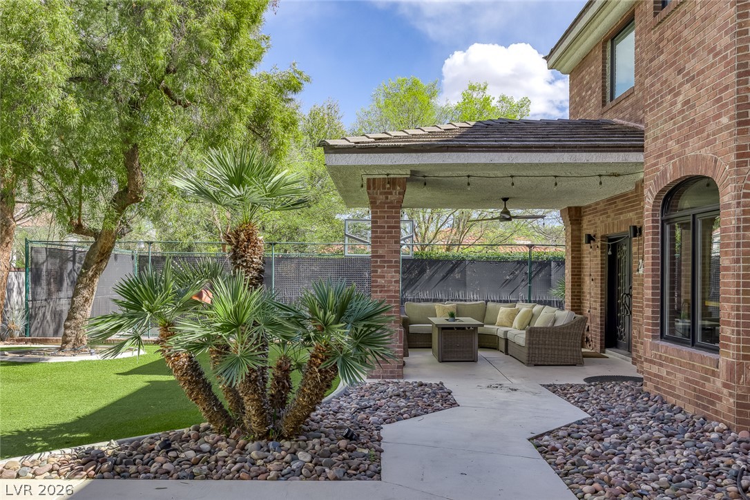 2239 Chatsworth Court Property Photo 63
