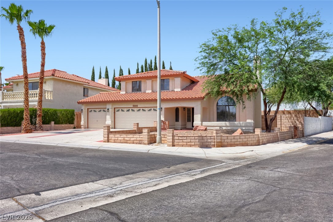 9000 Feather River Court Property Photo 2