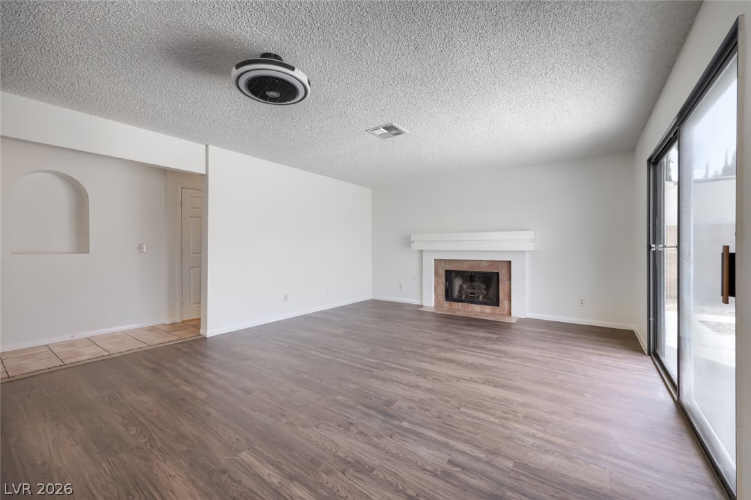 9000 Feather River Court Property Photo 19