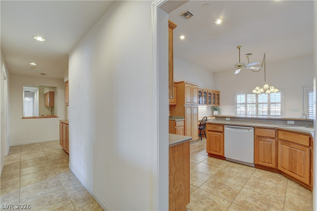 2900 Hawksdale Drive Property Photo 28