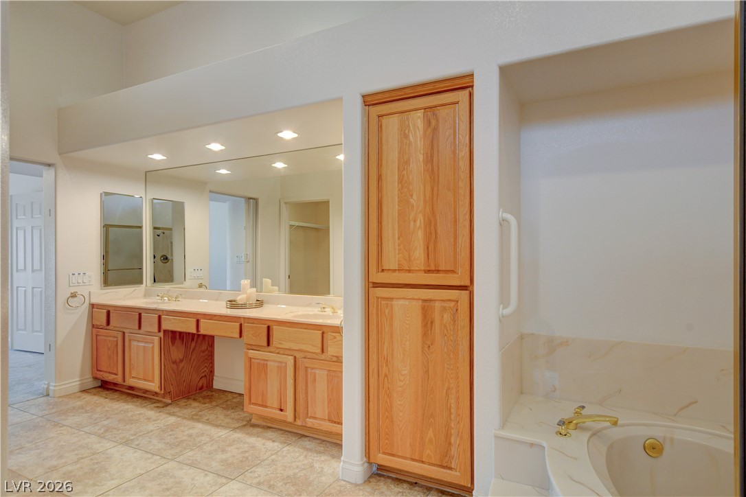 2900 Hawksdale Drive Property Photo 47
