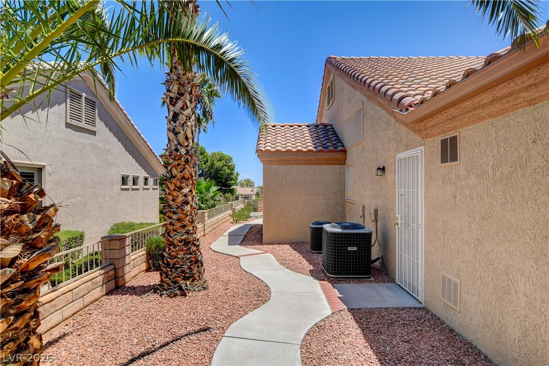 2900 Hawksdale Drive Property Photo 69
