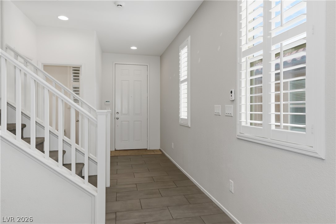10639 Whiting Avenue Property Photo 4
