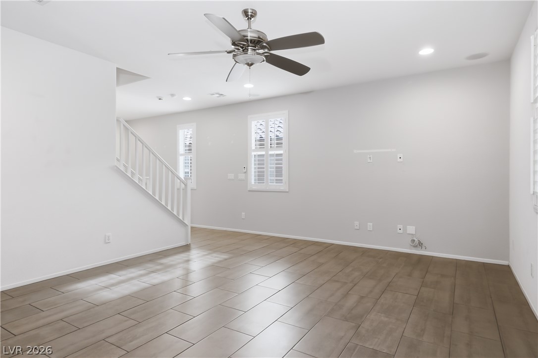 10639 Whiting Avenue Property Photo 5