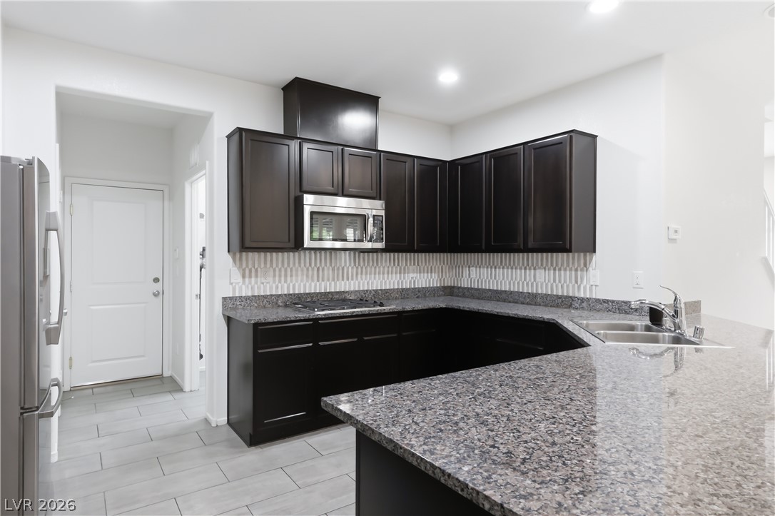 10639 Whiting Avenue Property Photo 10