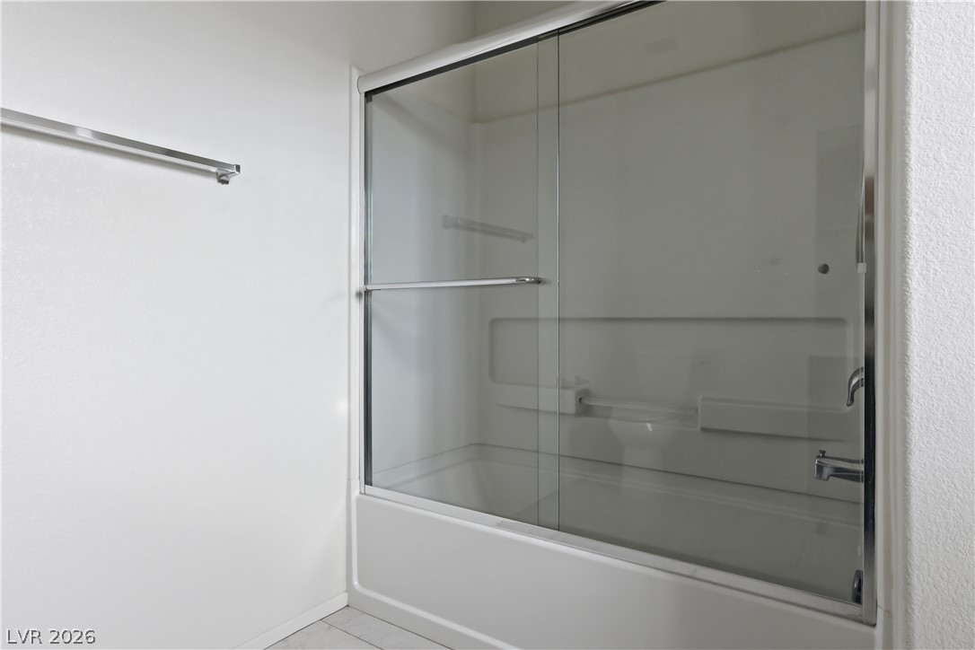 10639 Whiting Avenue Property Photo 22