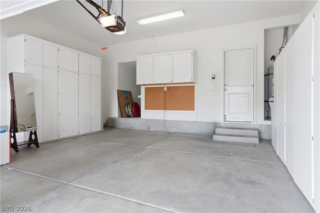 10639 Whiting Avenue Property Photo 28