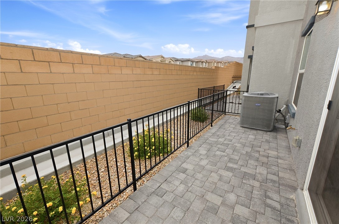 10923 Heatherford Avenue Property Photo 14