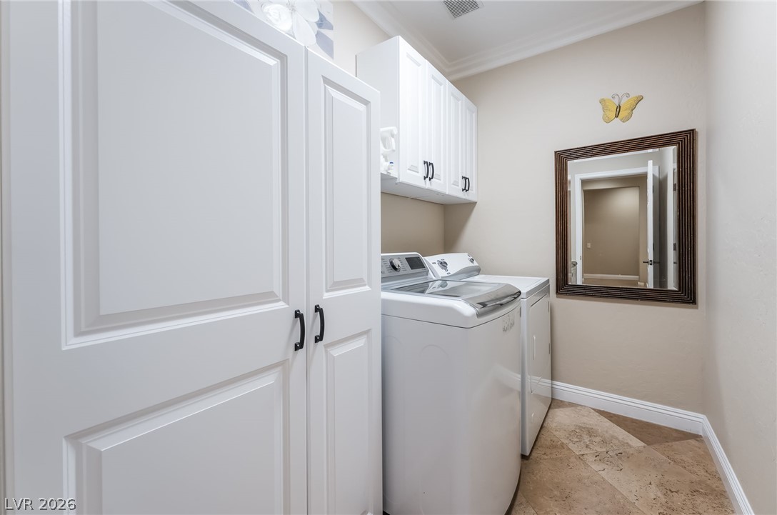 2676 Lochleven Way Property Photo 40