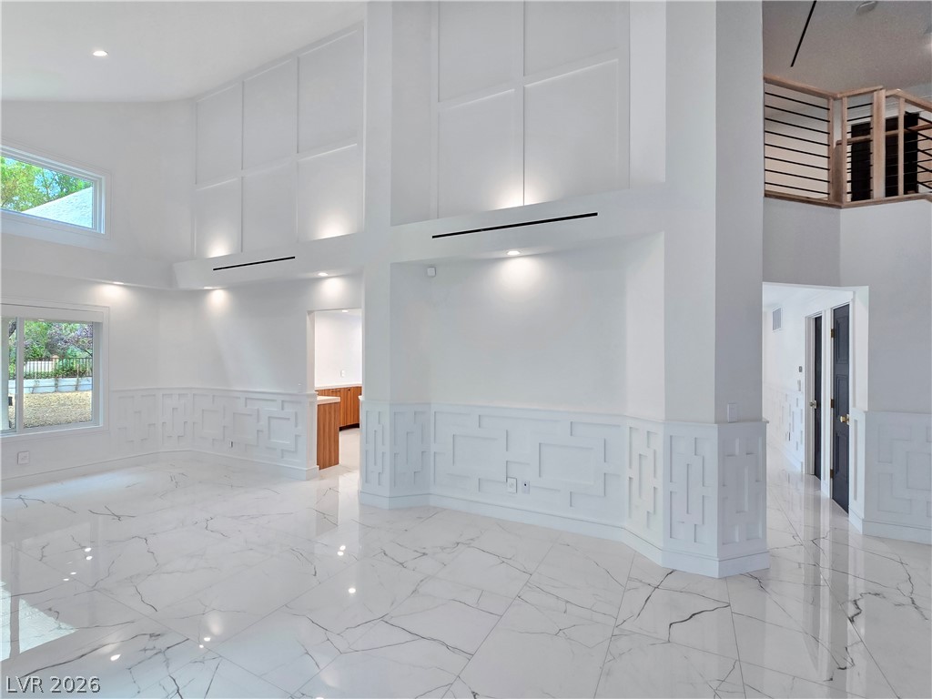 9708 Craighead Lane Property Photo 16