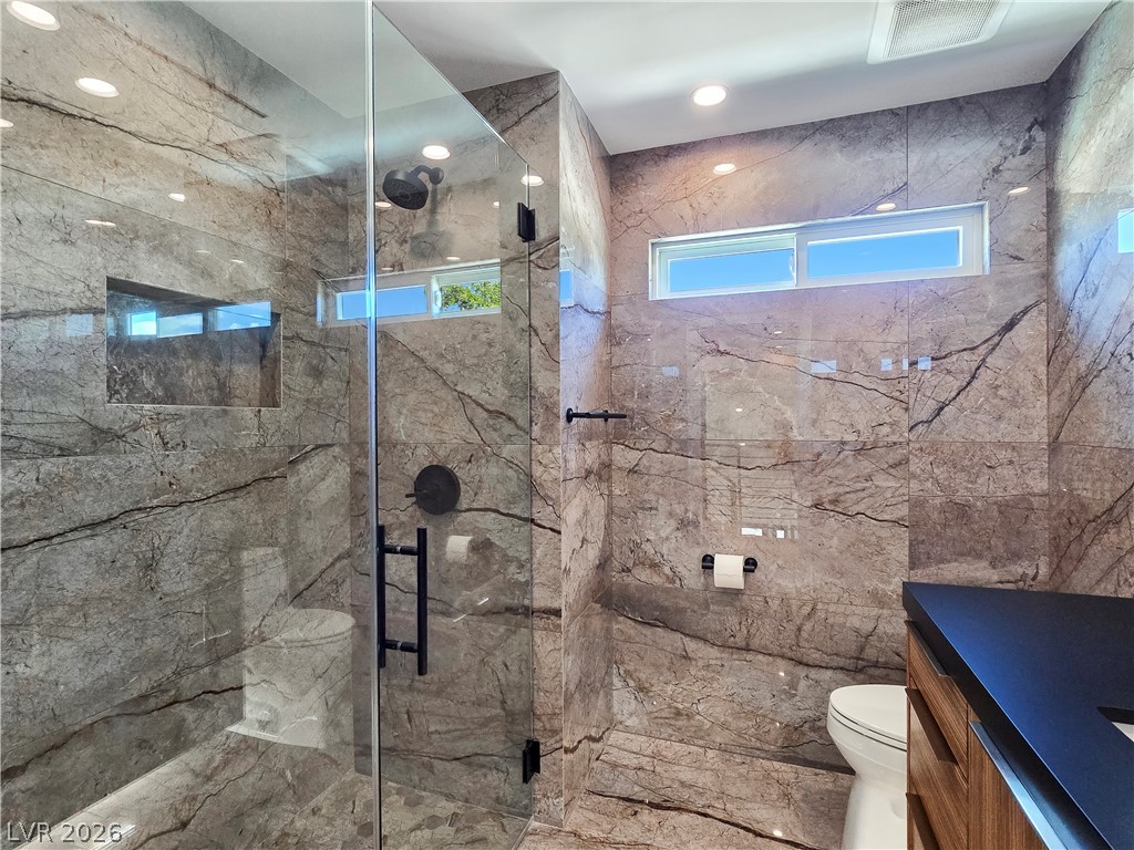 9708 Craighead Lane Property Photo 42