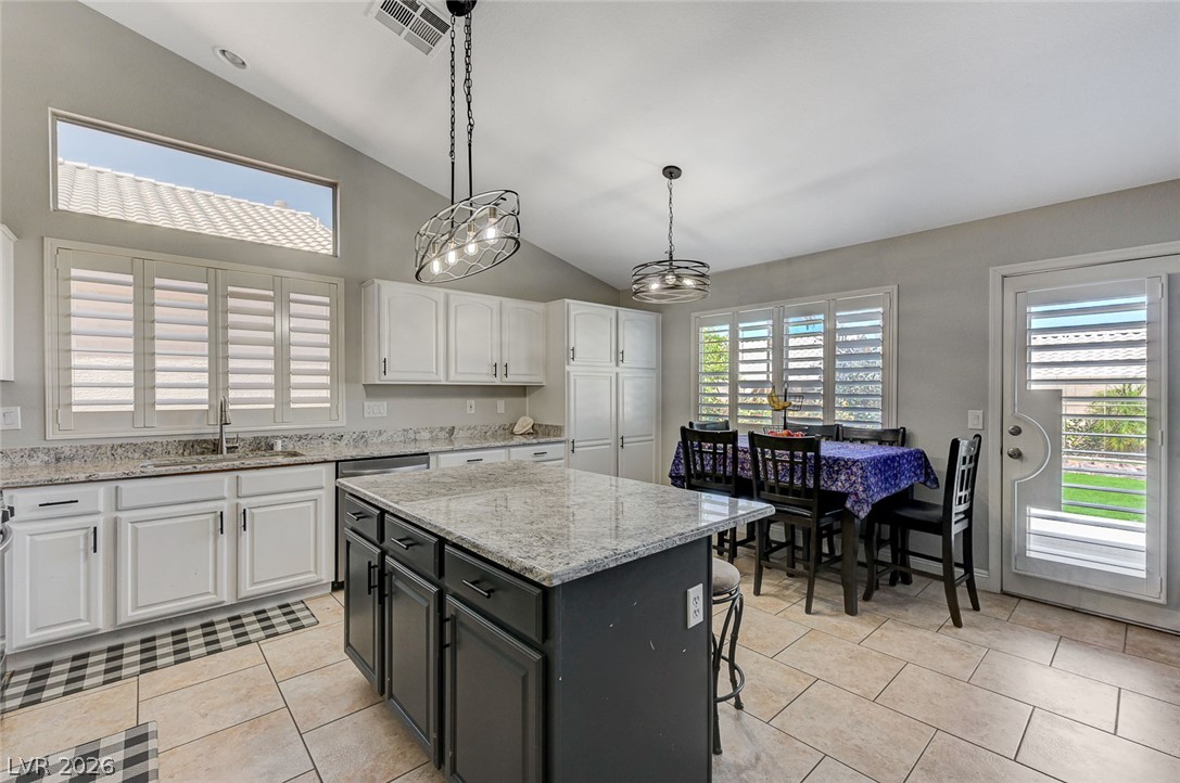 2746 Canarsy Court Property Photo 14