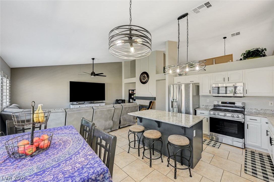 2746 Canarsy Court Property Photo 19