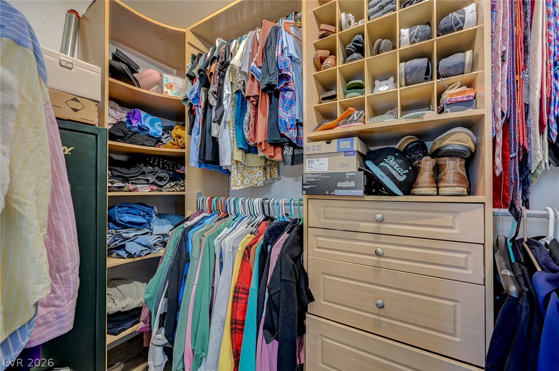 2746 Canarsy Court Property Photo 25