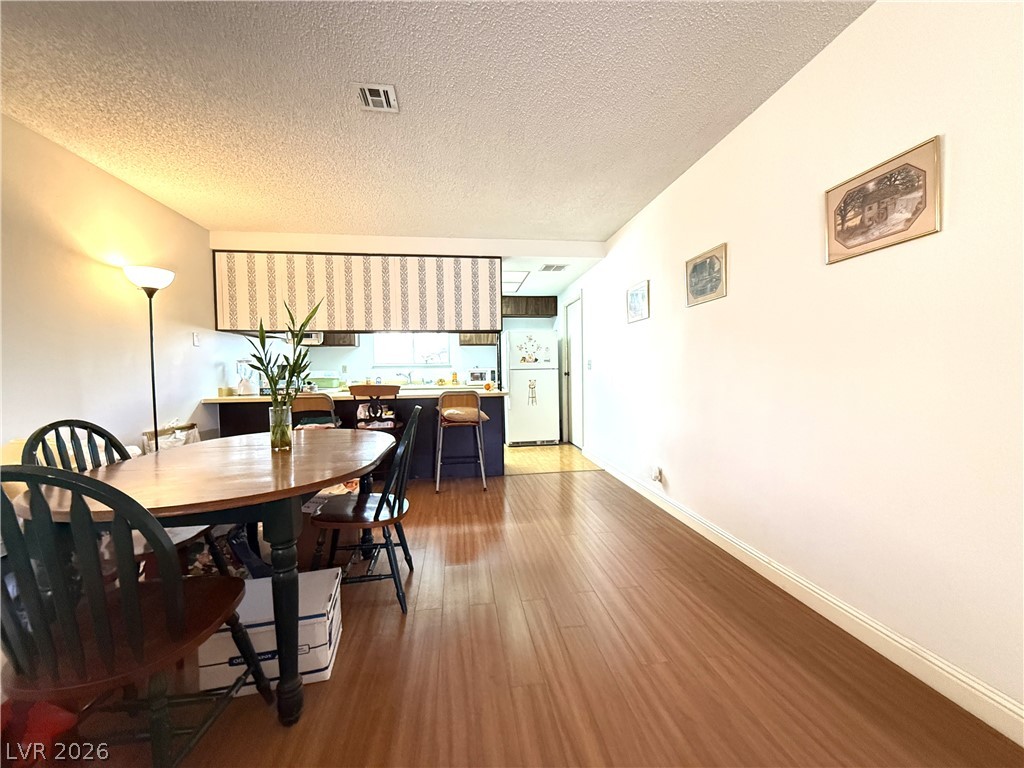 3230 Cameron Street D Property Photo 5