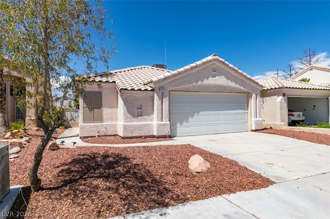 1833 Sierra Hills Way Property Photo 1