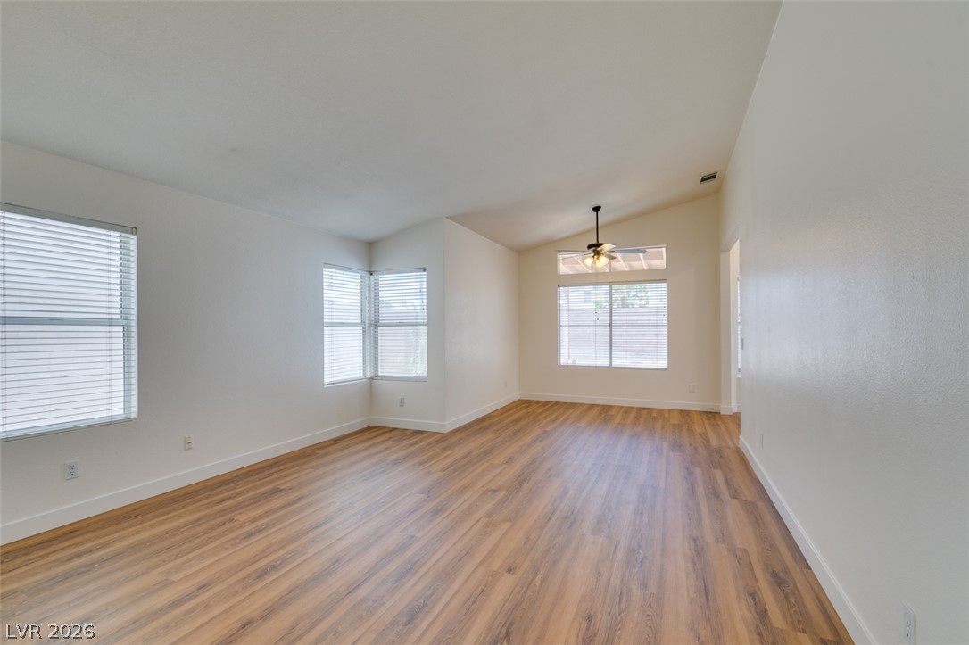1833 Sierra Hills Way Property Photo 8