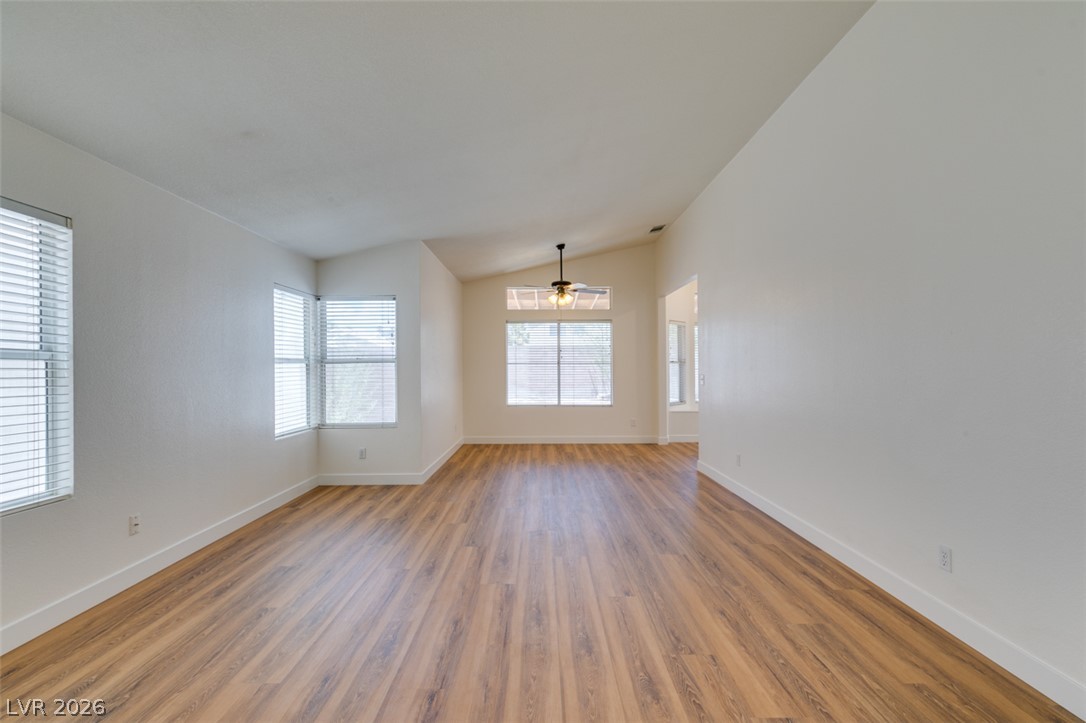 1833 Sierra Hills Way Property Photo 9