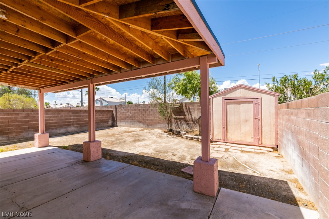 1833 Sierra Hills Way Property Photo 32