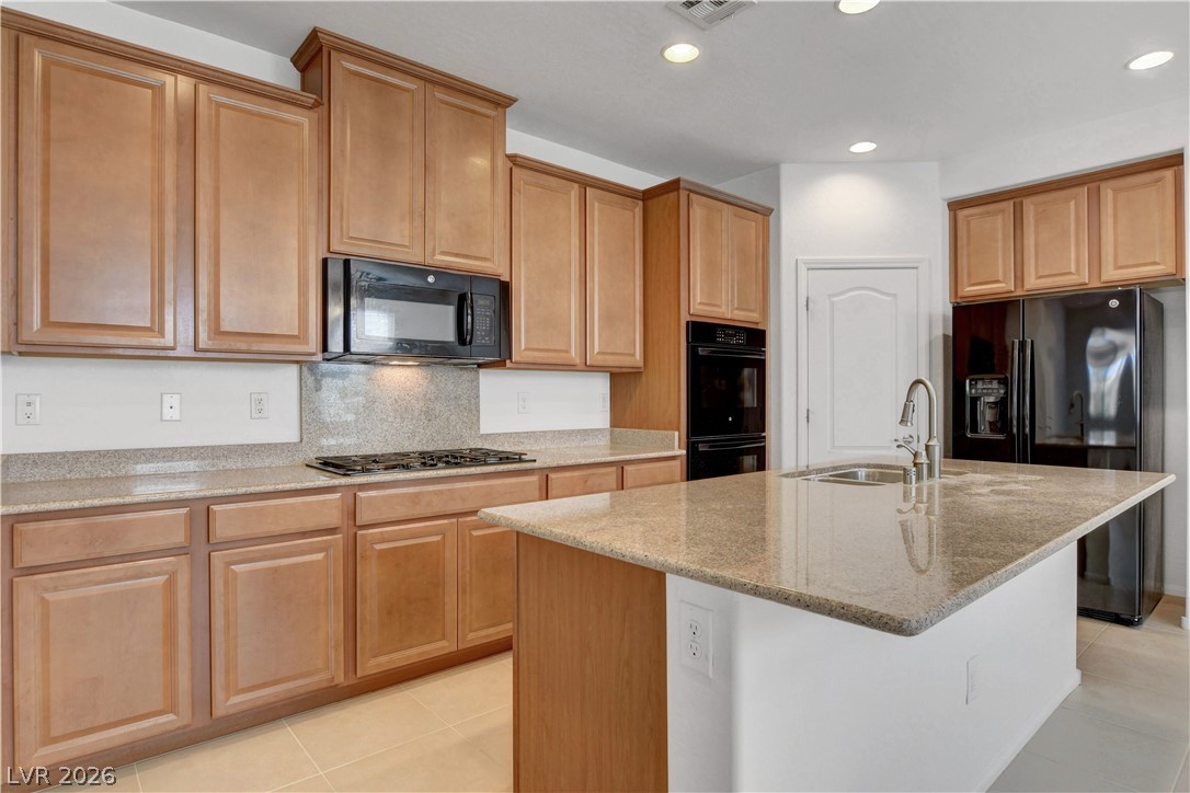 7110 Purple Iris Avenue Property Photo 5