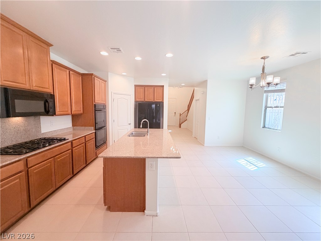 7110 Purple Iris Avenue Property Photo 8