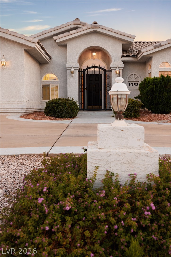 1052 Calico Ridge Drive Property Photo 9