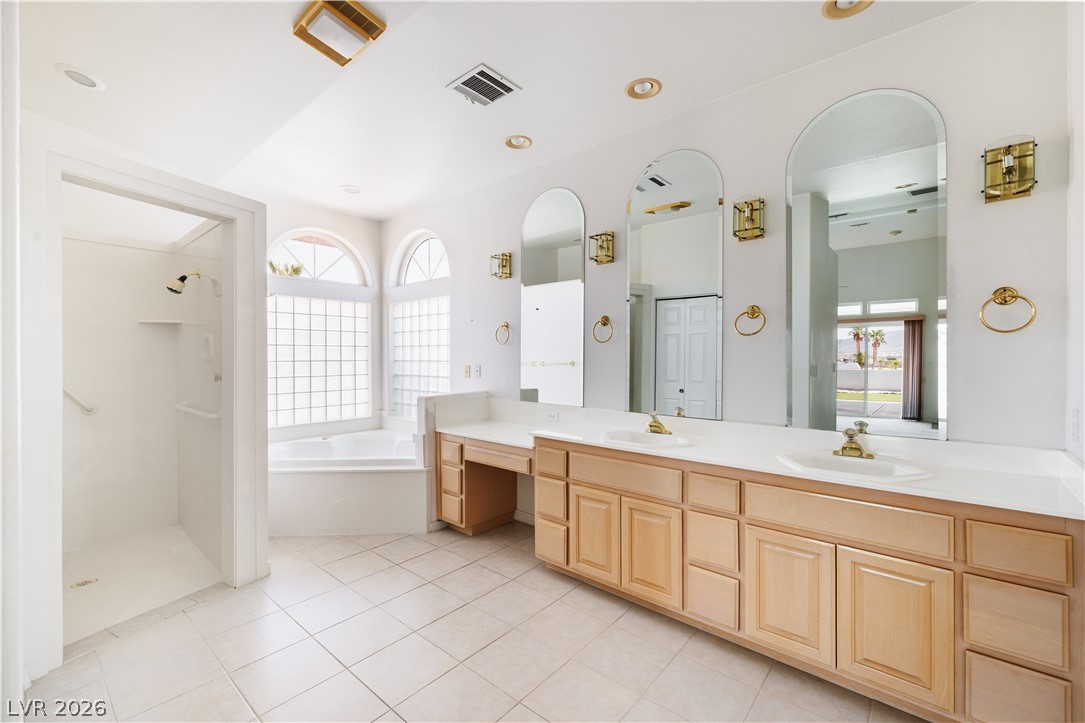 1052 Calico Ridge Drive Property Photo 29