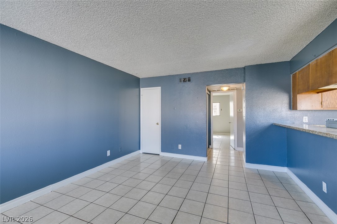 1641 North Lamont Street C Property Photo 6