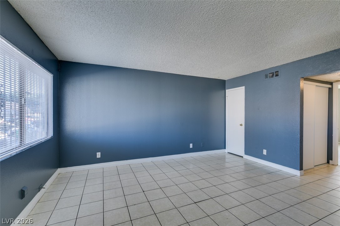 1641 North Lamont Street C Property Photo 7