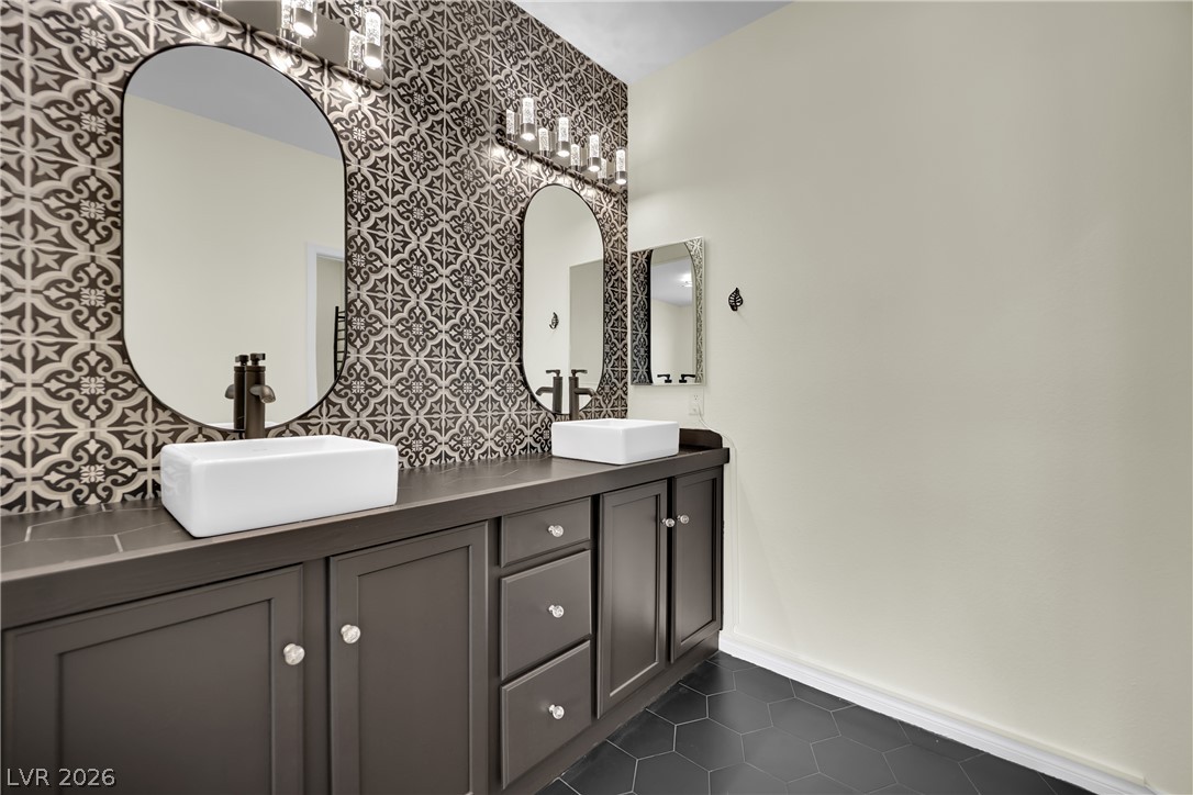 1109 Via Castelli Property Photo 29