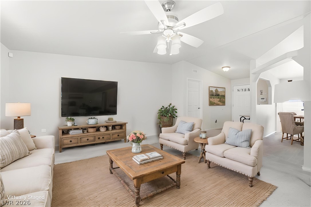 255 East Ormond Street Property Photo 3