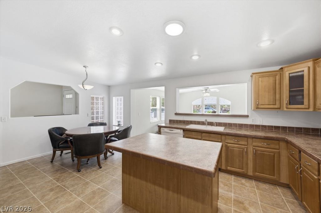255 East Ormond Street Property Photo 4