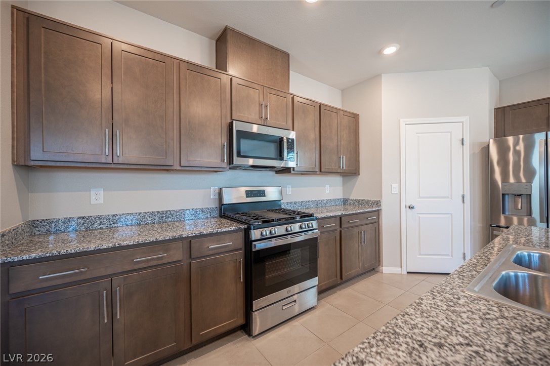 10848 Power Hike Avenue Property Photo 5