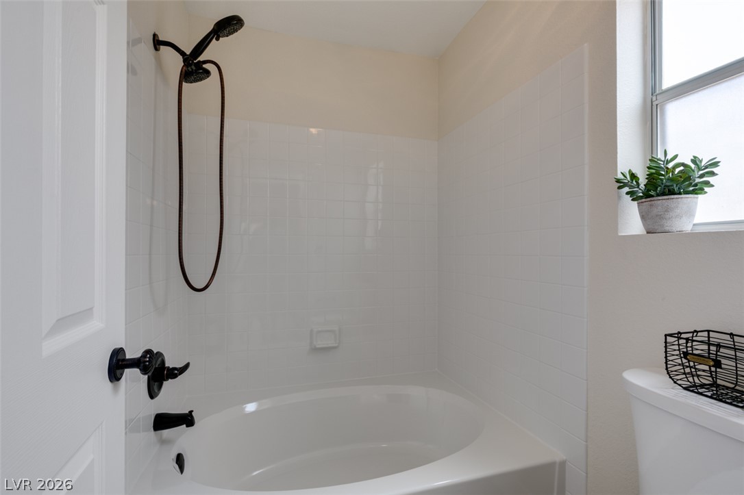 2052 Angel Falls Drive Property Photo 20