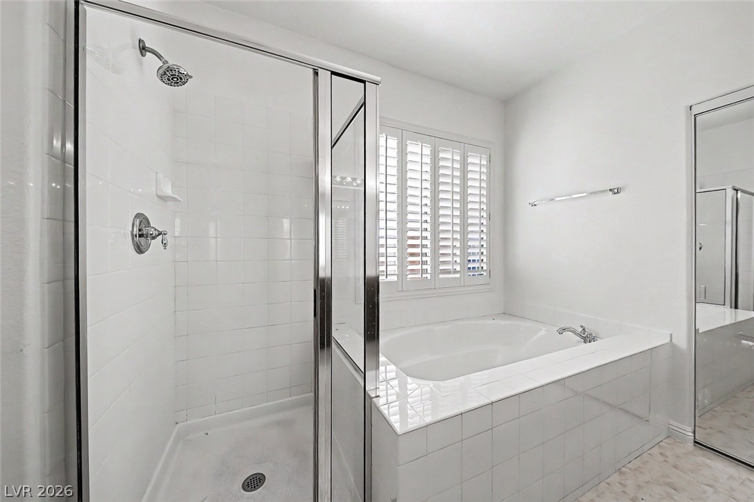 8117 Orchard Glen Avenue Property Photo 27