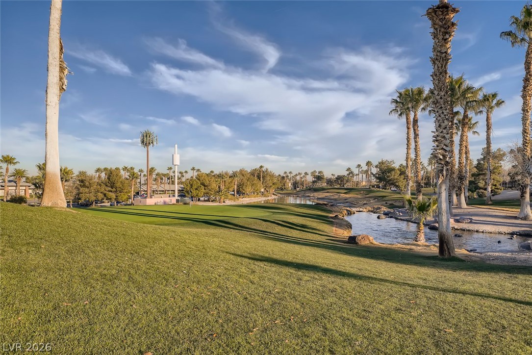 202 Augusta Course Avenue Property Photo 4