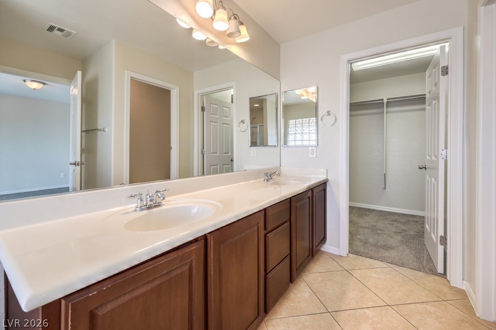1064 Calvia Street Property Photo 23
