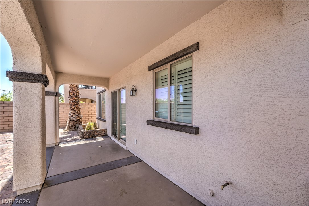 1064 Calvia Street Property Photo 37