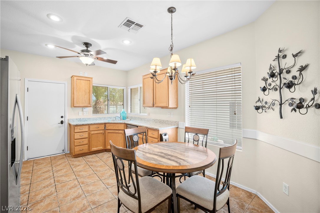 2515 Romanza Road Property Photo 6