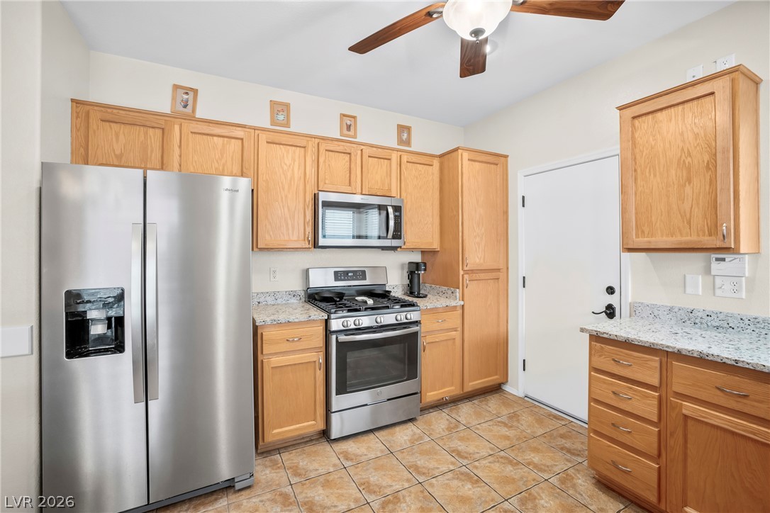 2515 Romanza Road Property Photo 8