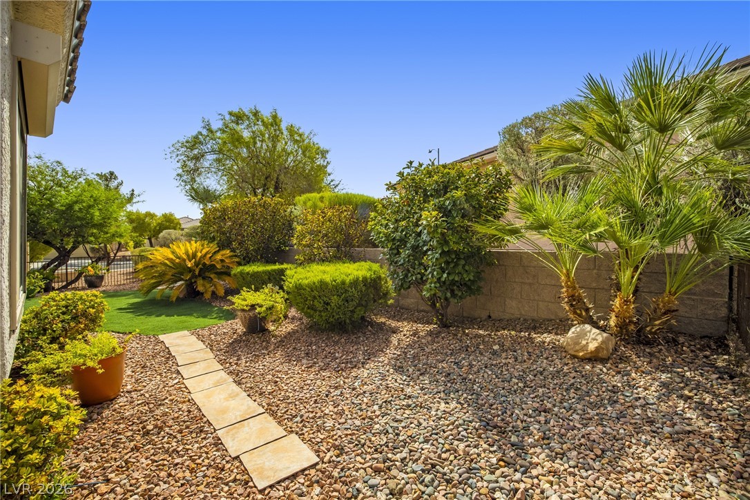 2515 Romanza Road Property Photo 21