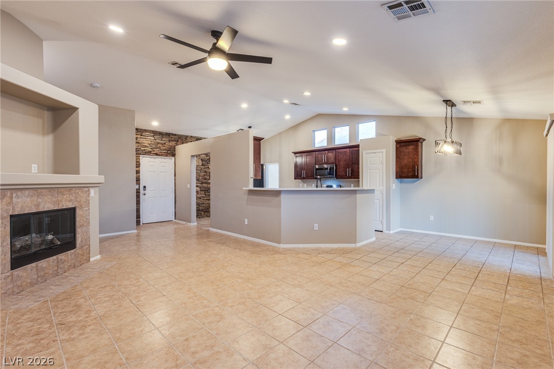 3719 Maple Creek Avenue Property Photo 4