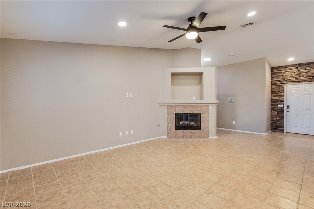 3719 Maple Creek Avenue Property Photo 5