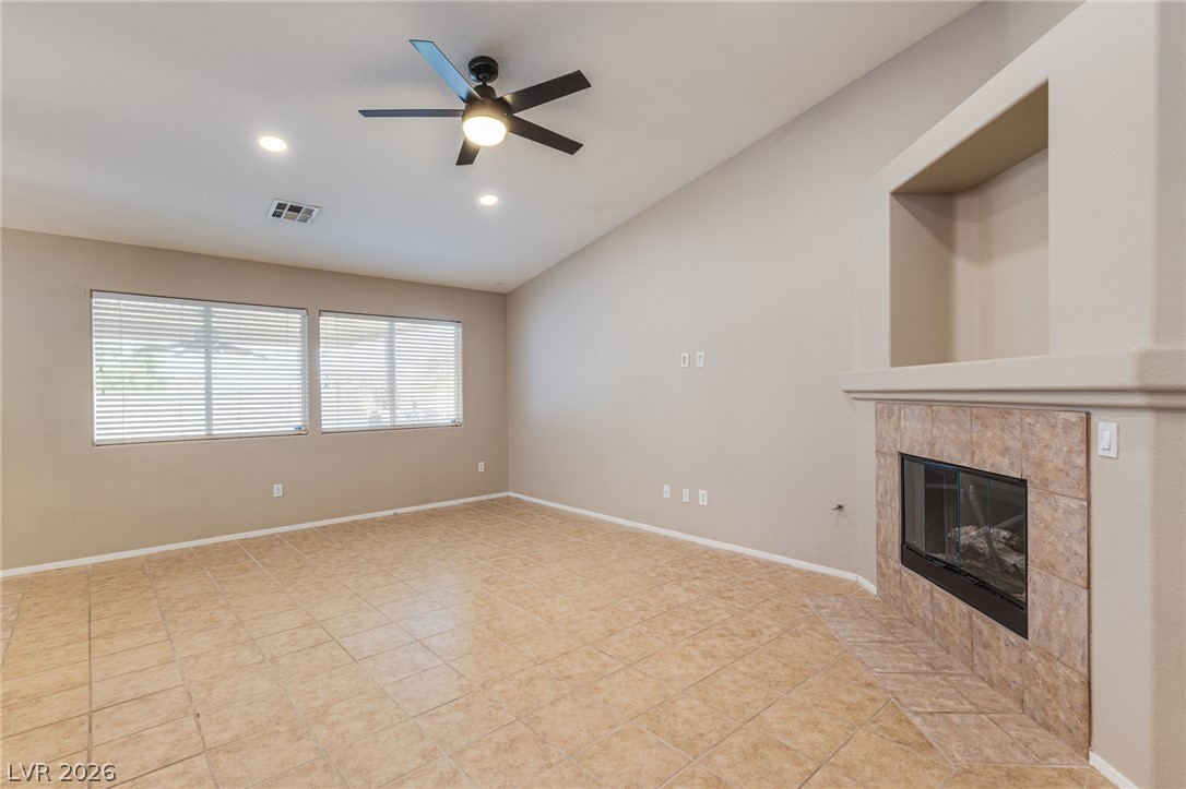 3719 Maple Creek Avenue Property Photo 6