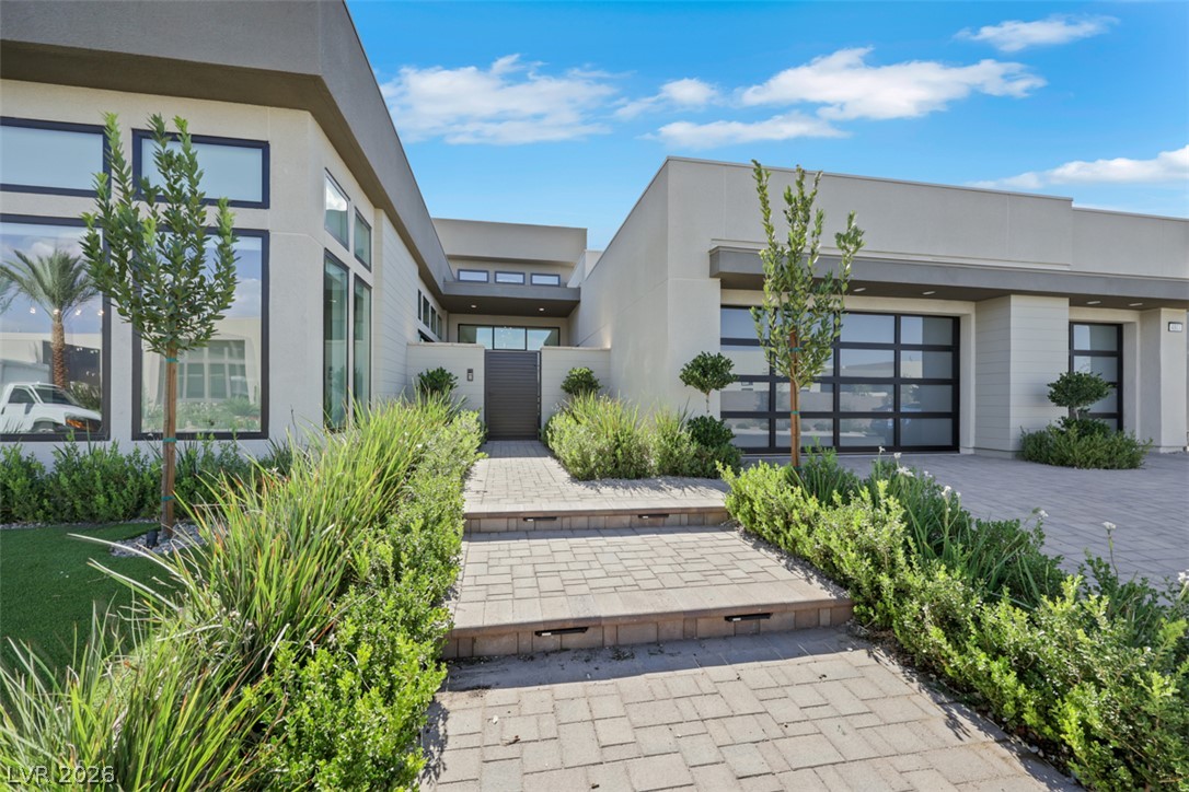 4803 Verde Bloom Street Property Photo 4