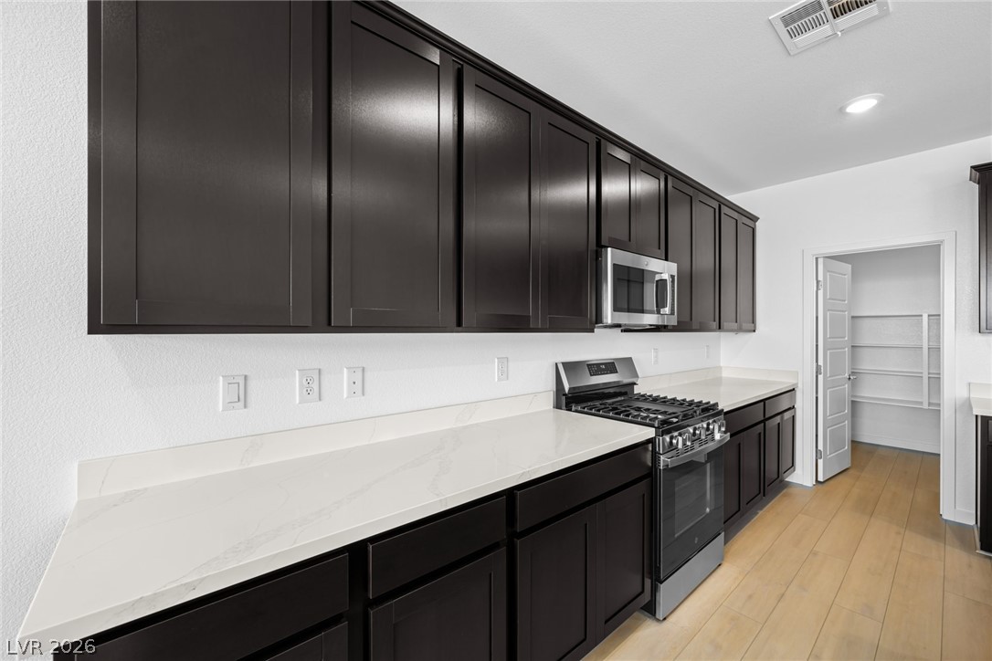 1662 Portofino Falls Place Property Photo 16