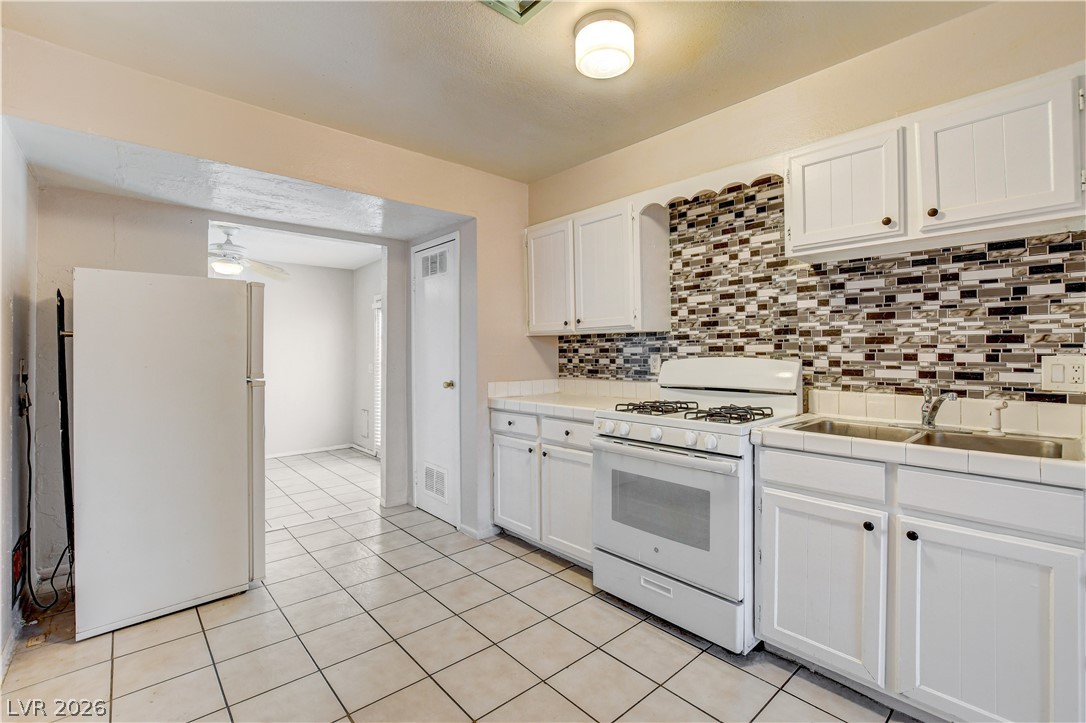 3928 Torsby Place 0 Property Photo 21