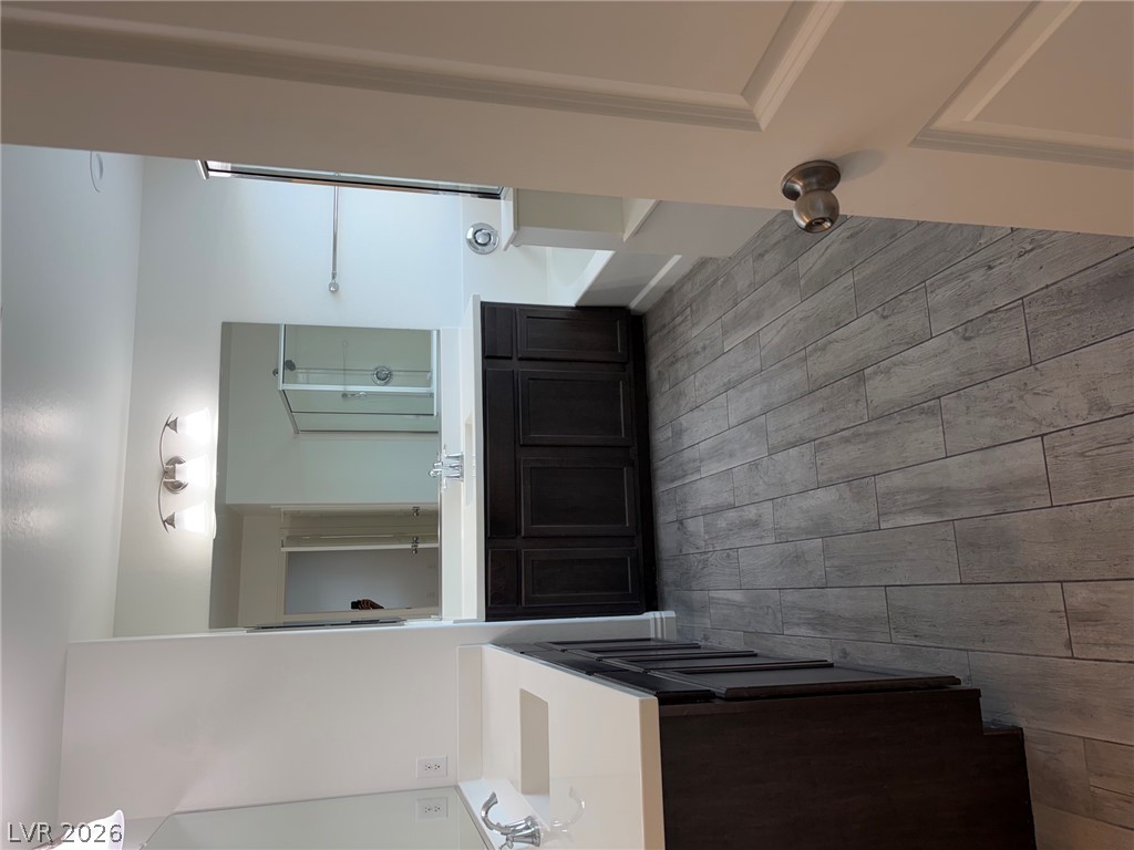 283 Walkinshaw Avenue Property Photo 9
