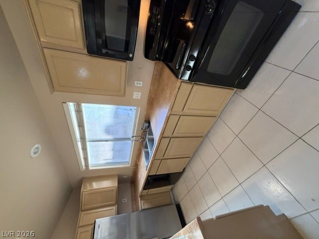 9042 Iron Crow Avenue Property Photo 6